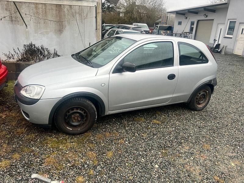 Gebraucht Opel Corsa 58 PS (42 kW) 2002 Silber Kleinwagen