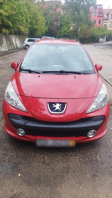 Rot Gebraucht 2008 Peugeot 207 Limousine | 1.150 € (Superpreis) - Bild 1/4