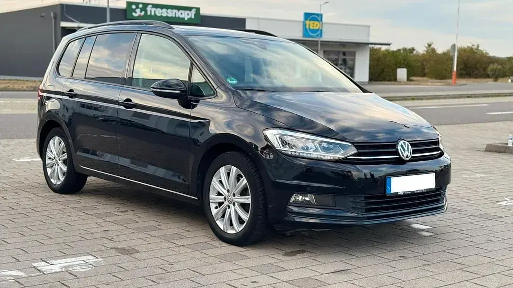 Gebraucht VW Touran 150 PS (110 kW) 2019 Schwarz Van / Kleinbus