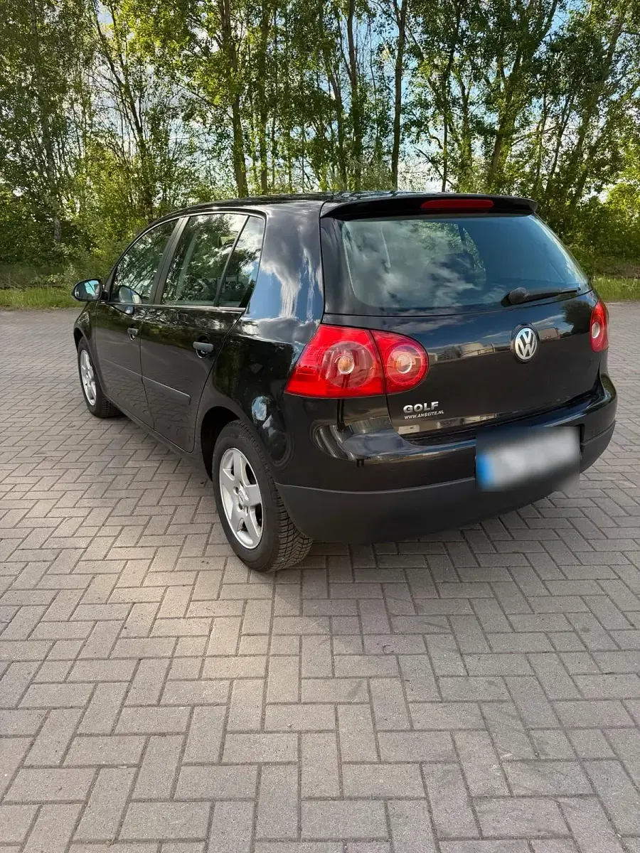 Gebraucht VW Golf IV 75 PS (55 kW) 2004 Schwarz Limousine