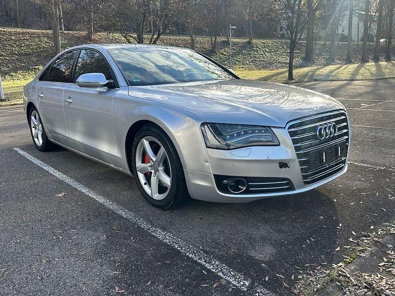 Silber Gebraucht 2012 Audi A8 Ambiente Limousine | 15.999 € (Fairer Preis) - Bild 1/4