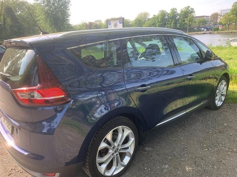 Blau Gebraucht 2018 Renault Grand Scénic IV Bose Edition Van / Kleinbus | 13.000 € (Fairer Preis) - Bild 1/4