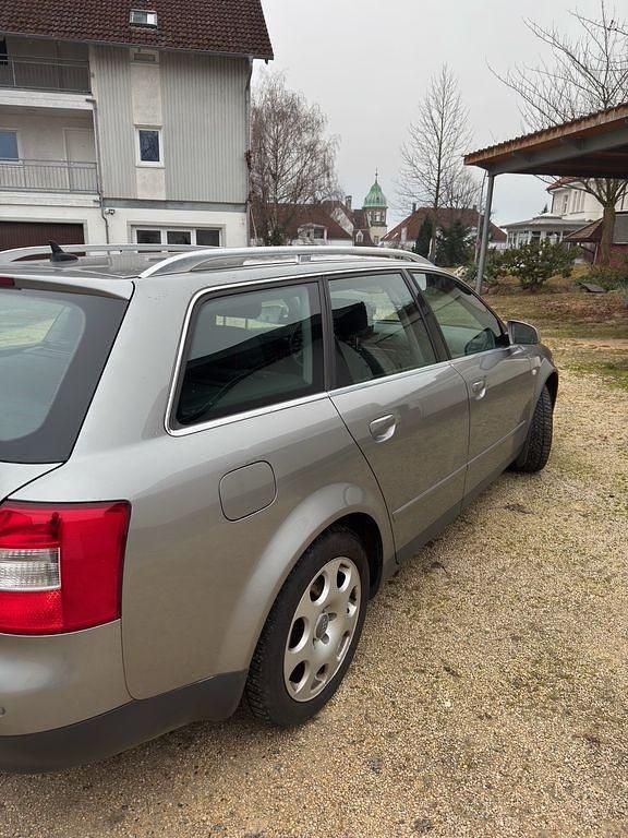 Gebraucht Audi A4 Comfort 163 PS (119 kW) 2002 Grau Kombi
