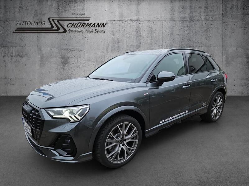 Grau Gebraucht 2024 Audi Q3 S-Line SUV | 54.980 € - Bild 1/4