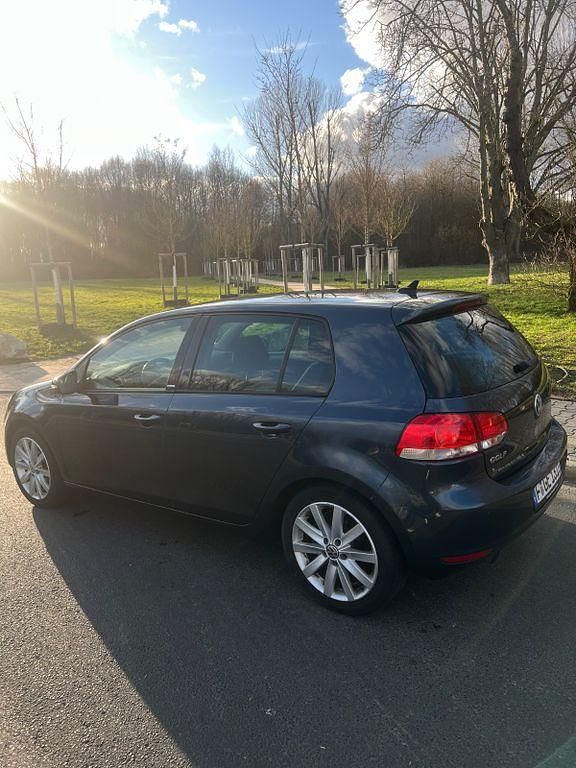Gebraucht VW Golf VI Style 105 PS (77 kW) 2011 Blau Kleinwagen