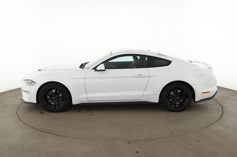 Second-hand Ford Mustang Basis 2020 Alb Coupe