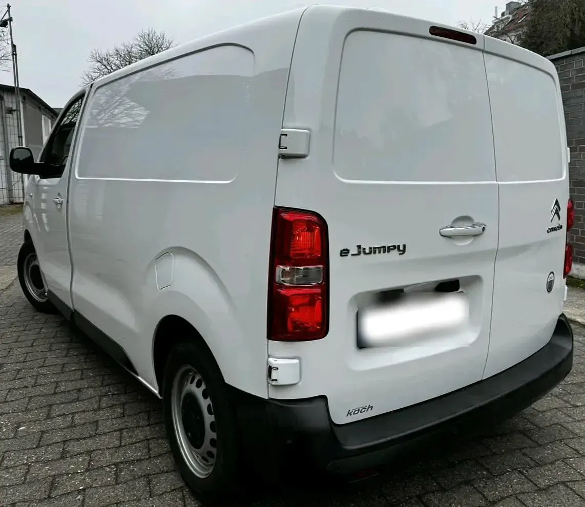 Gebraucht Citroën e-Jumpy 100 kW (136 PS) 2022 Weiß Van / Kleinbus