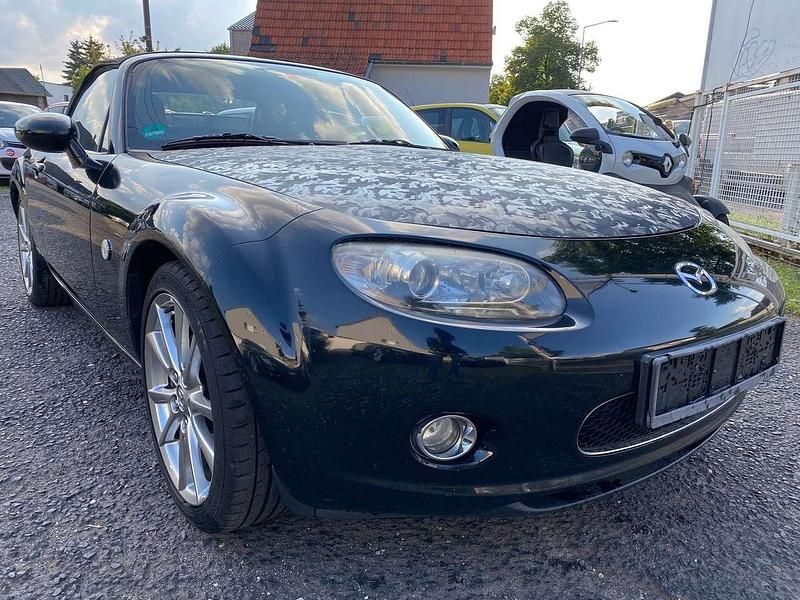 Gebraucht Mazda MX5 Inclusive 160 PS (117 kW) 2008 Brilliant black (metallic) Cabrio