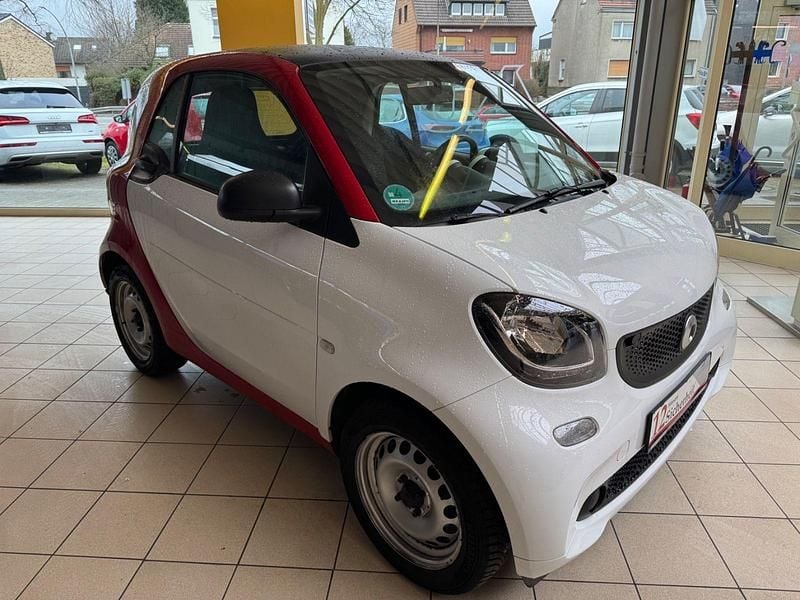 Gebraucht Smart ForTwo Coupé 71 PS (52 kW) 2016 Rot Coupé