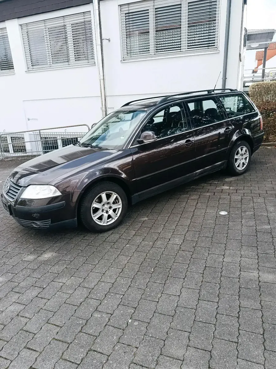 Gebraucht VW Passat 102 PS (75 kW) 2004 Braun Kombi