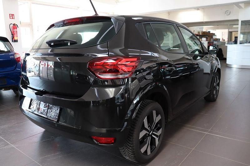 Gebraucht Dacia Sandero 91 PS (66 kW) 2024 Schwarz Limousine