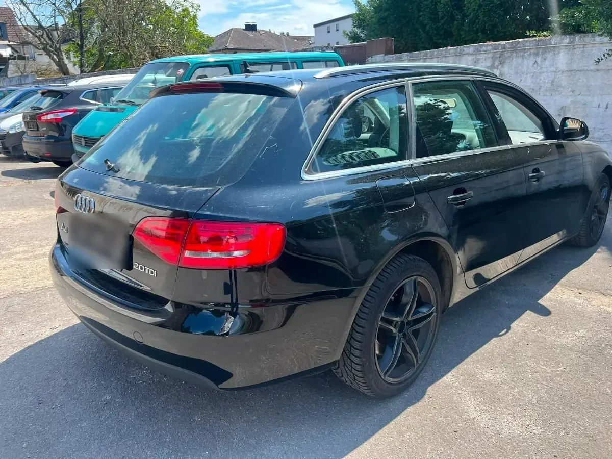 Gebraucht Audi A4 143 PS (105 kW) 2009 Schwarz Kombi