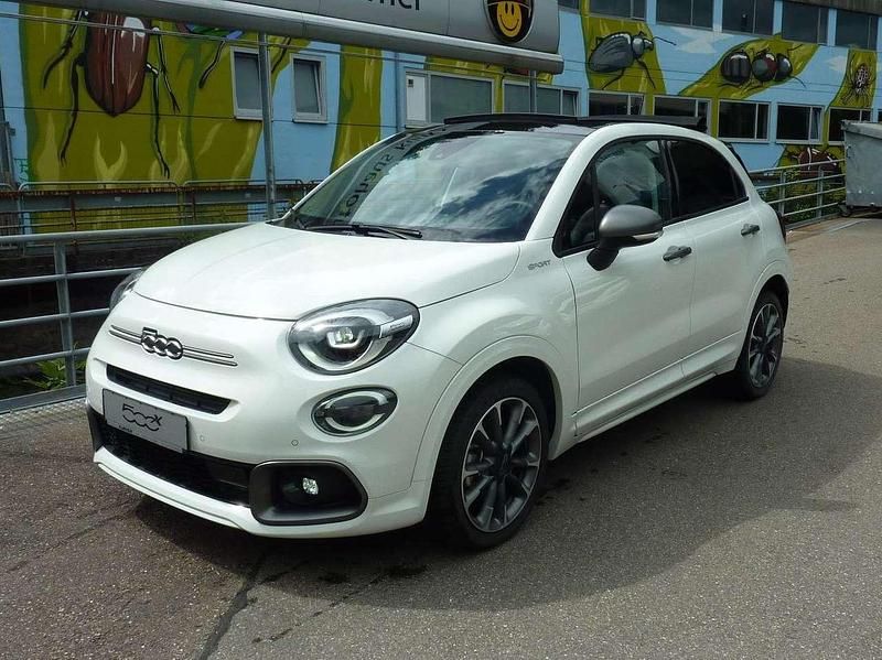 Gelato weiss Gebraucht 2023 Fiat 500X Dolcevita SUV | 24.500 € (Fairer Preis) - Bild 1/4
