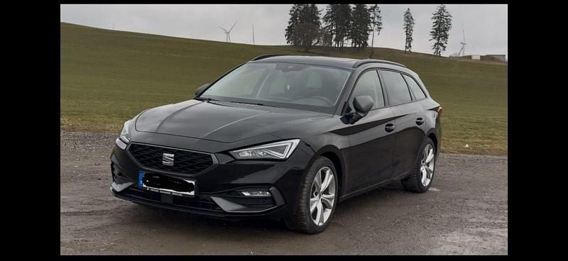 Schwarz Gebraucht 2022 Seat Leon FR Kombi | 22.999 € (Fairer Preis) - Bild 1/4