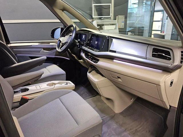 Gebraucht VW Multivan Life 218 PS (160 kW) 2022 Deep black perleffekt/ fortana Van