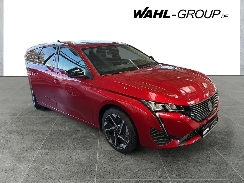 Neu Peugeot 308 Allure 136 PS (100 kW) 2025 Rot Kombi