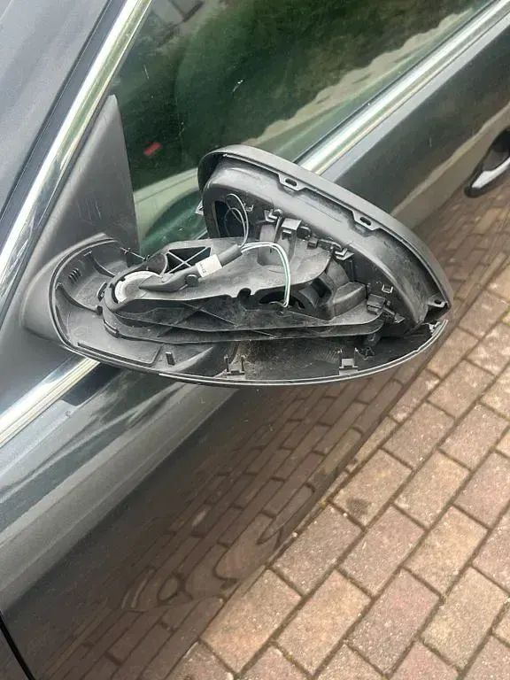 Gebraucht Opel Insignia Edition 160 PS (117 kW) 2012 Schwarz Kombi