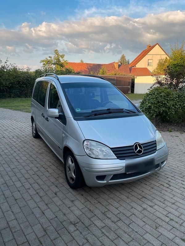Silber Gebraucht 2003 Mercedes Vaneo Van / Kleinbus | 600 € (Superpreis) - Bild 1/4