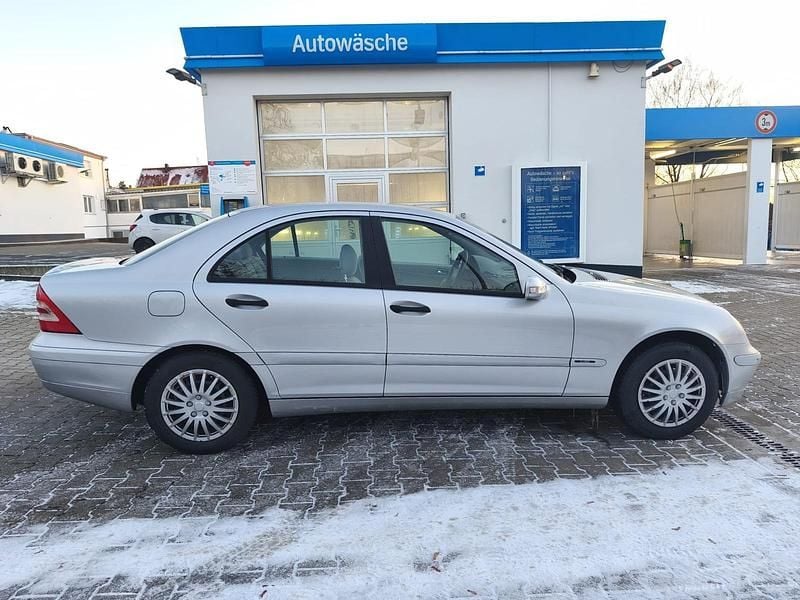 Gebraucht Mercedes C180 2004 Silber Limousine