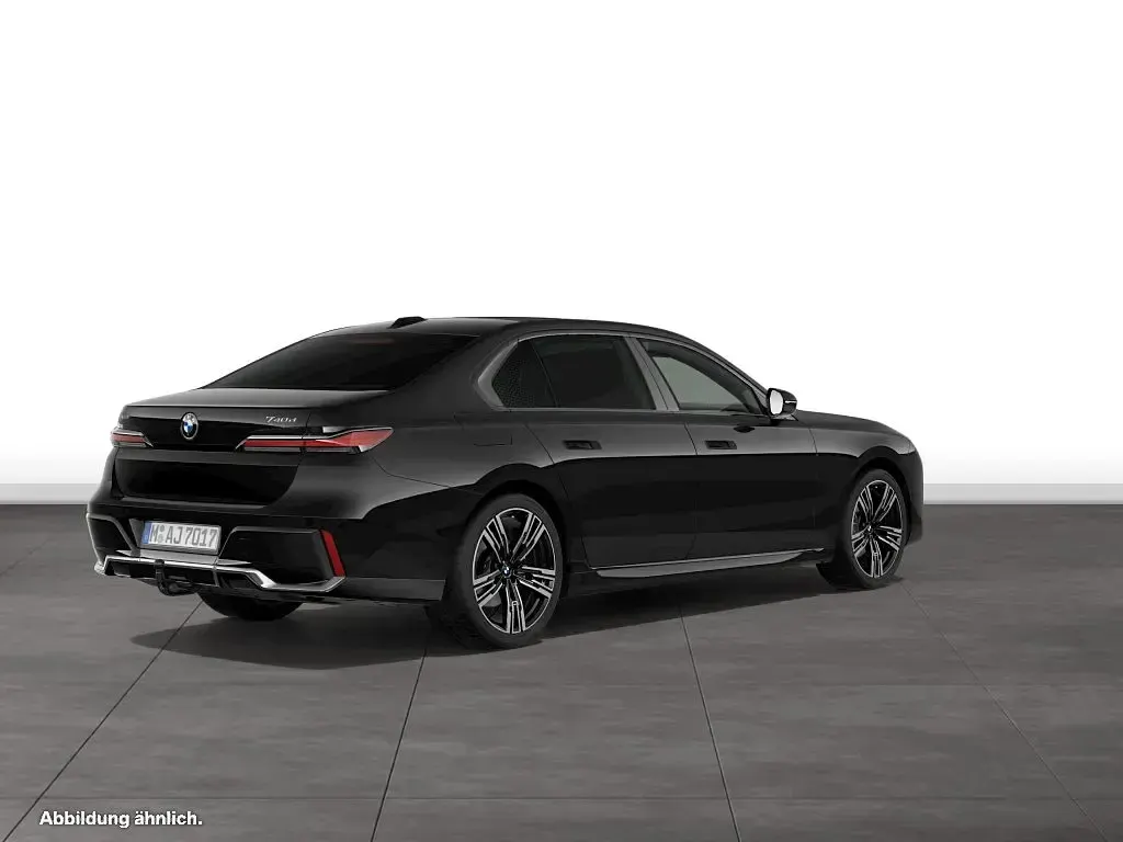Gebraucht BMW 740 299 PS (219 kW) 2025 Black sapphire metallic Limousine