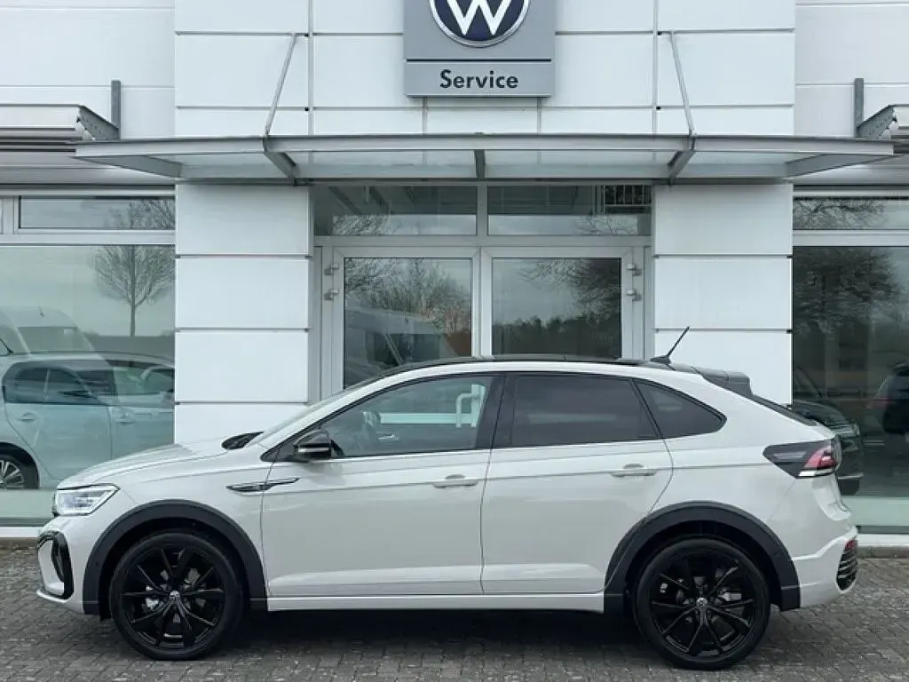 Gebraucht VW Taigo R-line 150 PS (110 kW) 2023 Grau SUV