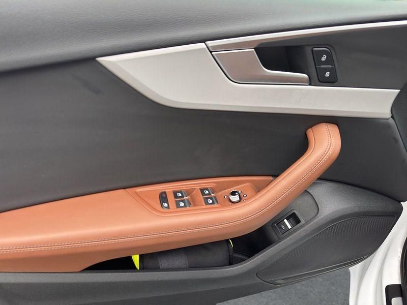 Gebraucht Audi A4 204 PS (150 kW) 2024 Grau Kombi