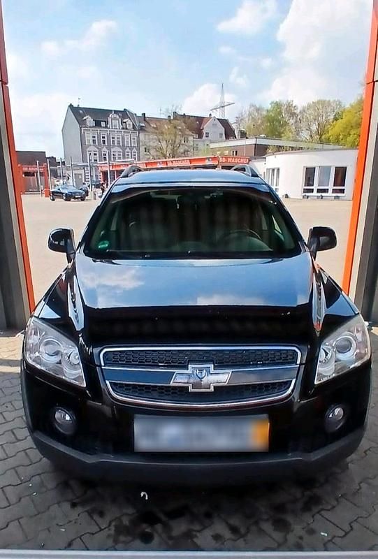 Gebraucht Chevrolet Captiva 136 PS (100 kW) 2011 Schwarz SUV