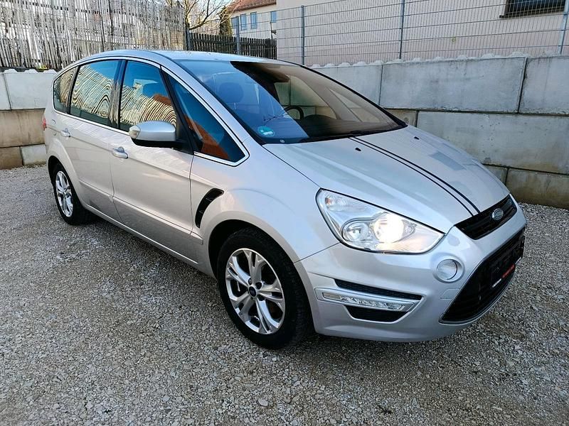Second-hand Ford S-MAX Titanium 200 CP (147 kW) 2012 Argintiu Monovolum