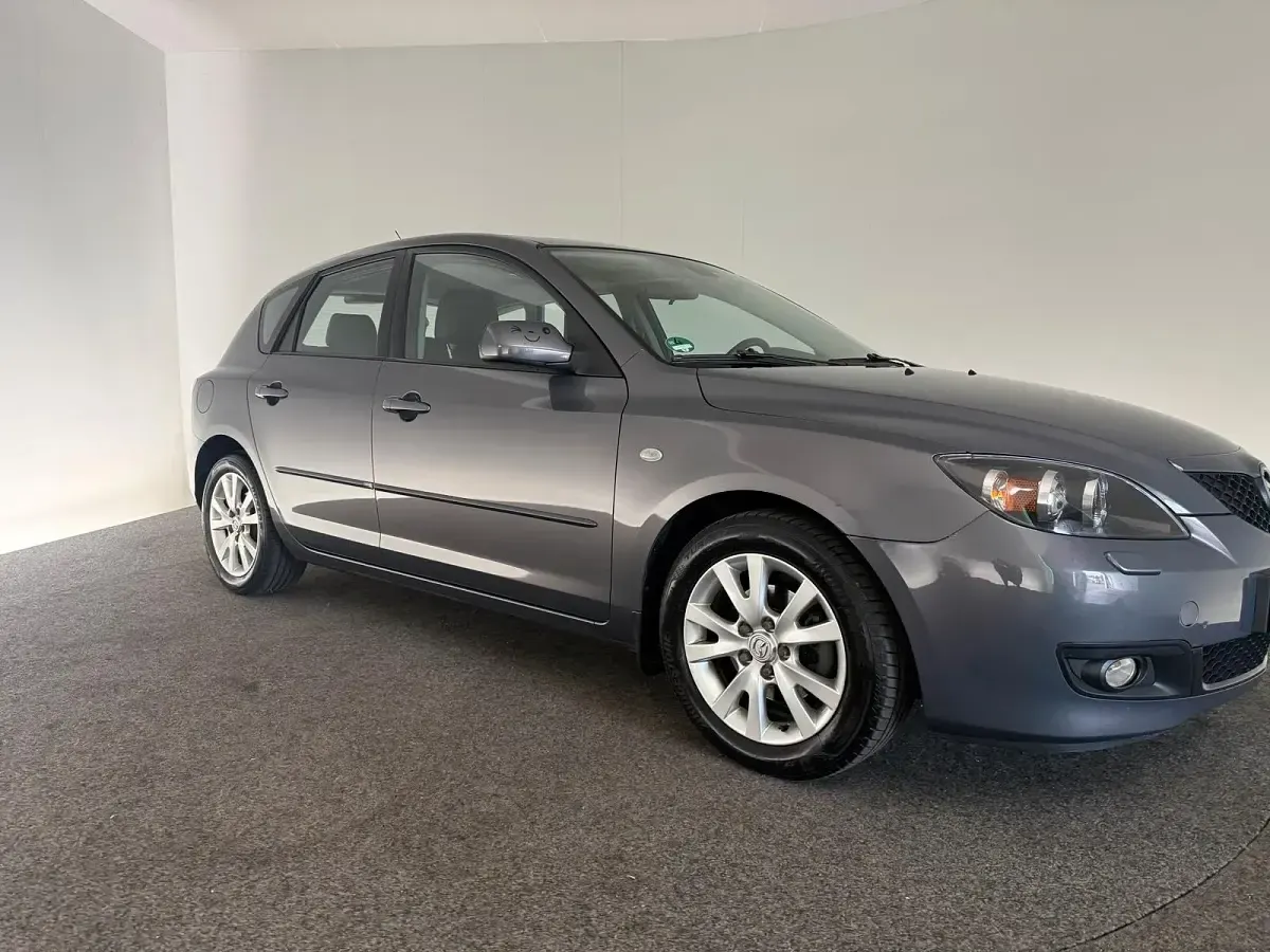 Gebraucht Mazda 3 105 PS (77 kW) 2008 Grau Kleinwagen