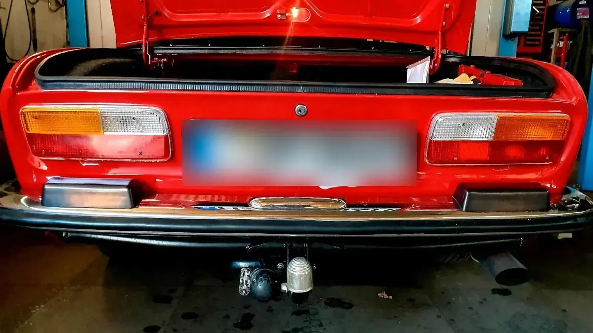 Gebraucht Peugeot 504 106 PS (77 kW) 1980 Rot Cabrio