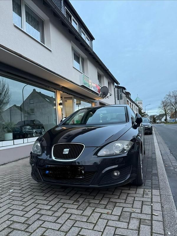 Schwarz Gebraucht 2009 Seat Leon Kleinwagen | 2.899 € (Fairer Preis) - Bild 1/4