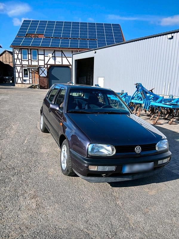 Gebraucht VW Golf III 90 PS (66 kW) 1993 Blau Limousine
