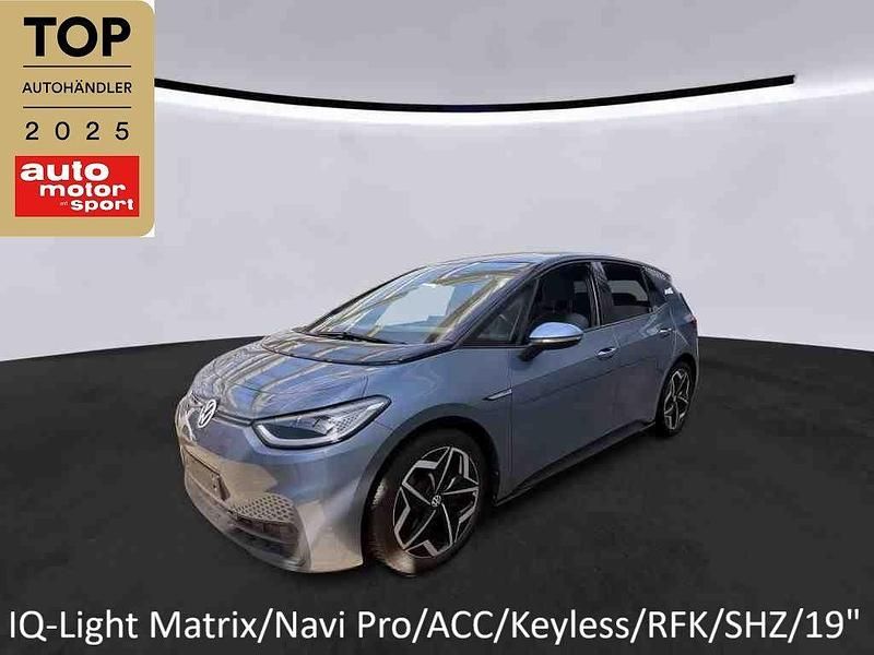 Blau Gebraucht 2022 VW ID.3 Pro Kleinwagen | 21.980 € (Fairer Preis) - Bild 1/4