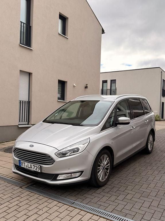 Gebraucht Ford Galaxy Titanium 179 PS (131 kW) 2018 Silber Van / Kleinbus