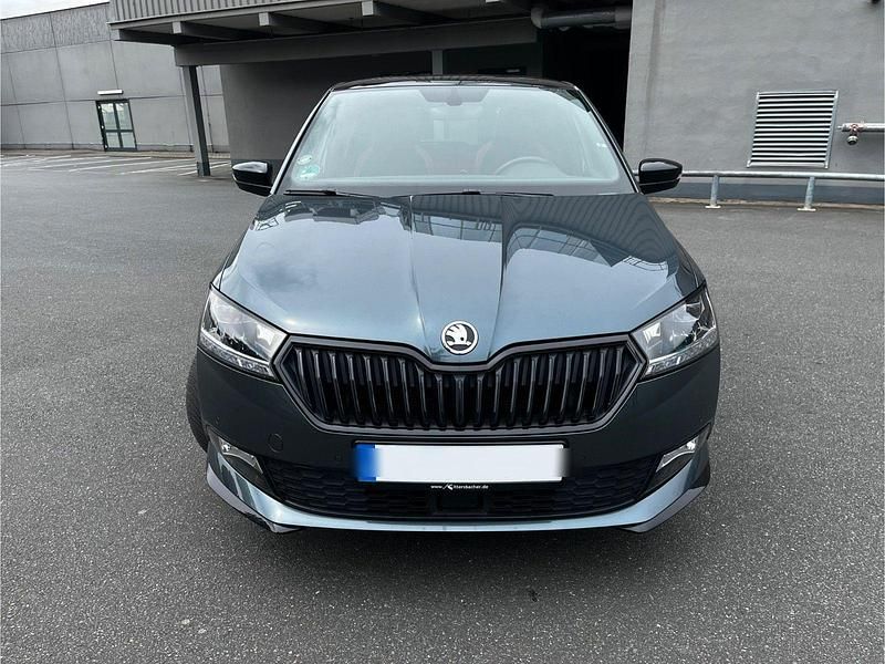 Grau Gebraucht 2019 Skoda Fabia Monte Carlo Kleinwagen | 15.400 € (Guter Preis) - Bild 1/4