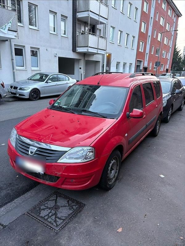 Gebraucht Dacia Logan MCV 88 PS (64 kW) 2011 Rot Kombi
