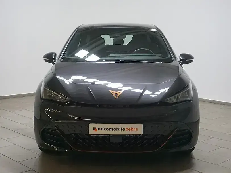Używany Cupra Born 150 kW (204 KM) 2023 Szary Hatchback