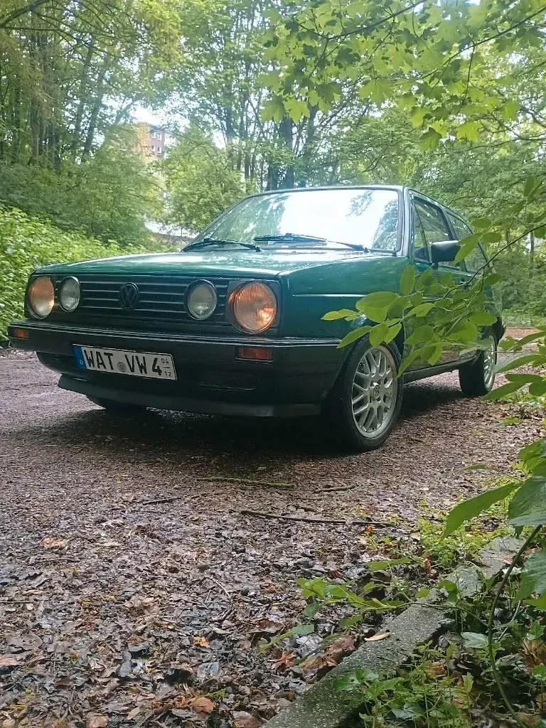Gebraucht VW Golf II 54 PS (39 kW) 1984 Grün Kleinwagen