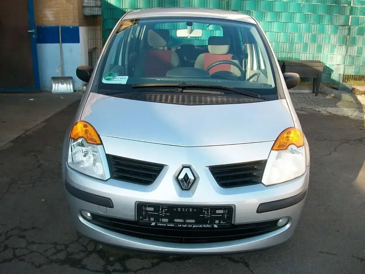 Gebraucht Renault Modus 75 PS (55 kW) 2006 Silber Van / Kleinbus