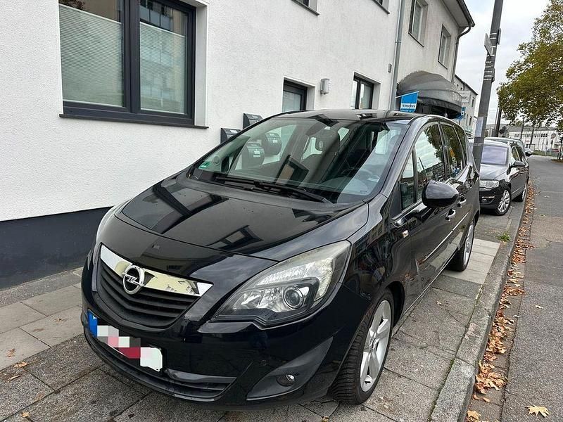 Schwarz Gebraucht 2011 Opel Meriva Innovation Van / Kleinbus | 6.500 € (Fairer Preis) - Bild 1/4