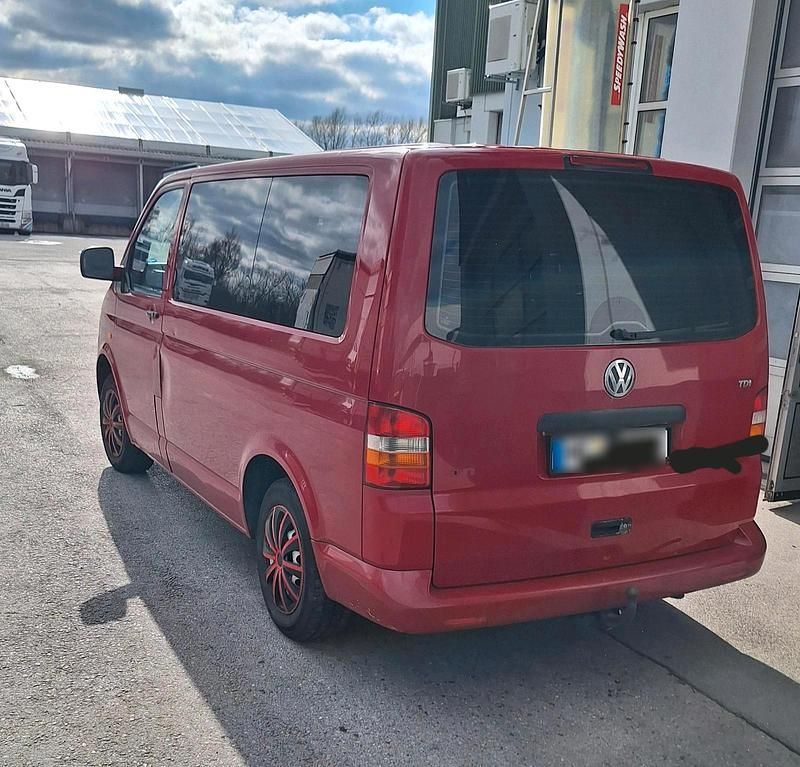 Gebraucht VW T5 105 PS (77 kW) 2006 Rot Van