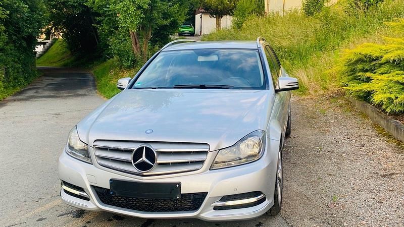 Silber Gebraucht 2013 Mercedes C220 Avantgarde Kombi | 7.900 € (Fairer Preis) - Bild 1/4
