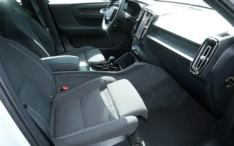Gebraucht Volvo XC40 Ultimate 169 kW (231 PS) 2024 Blau SUV