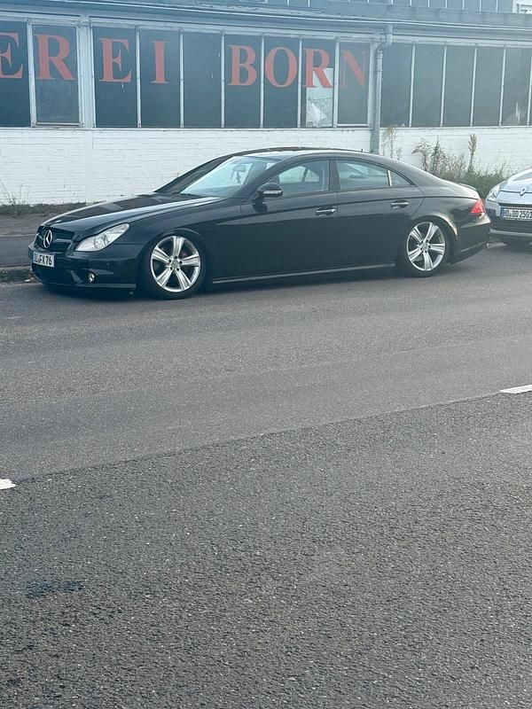 Schwarz Gebraucht 2004 Mercedes CLS350 AMG Limousine | 4.800 € (Superpreis) - Bild 1/1