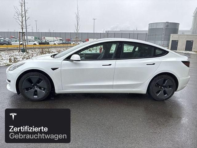 Gebraucht Tesla Model 3 RWD 286 kW (390 PS) 2021 Weiß Limousine