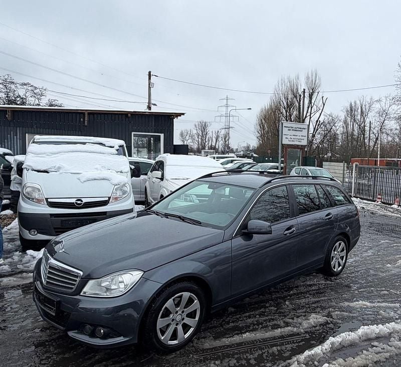 Gebraucht Mercedes C220 170 PS (125 kW) 2014 Grau Kombi