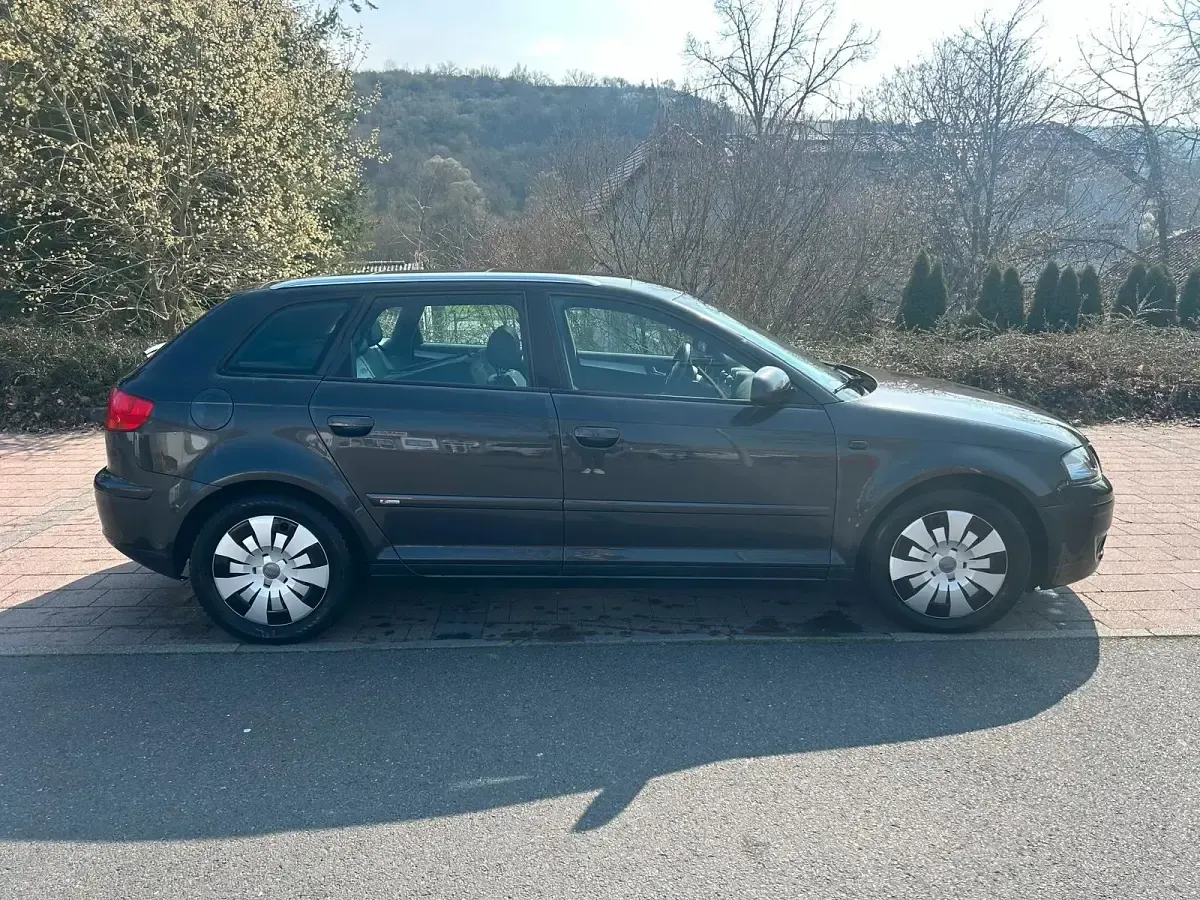 Gebraucht Audi A3 S-Line 140 PS (102 kW) 2007 Grau Kleinwagen