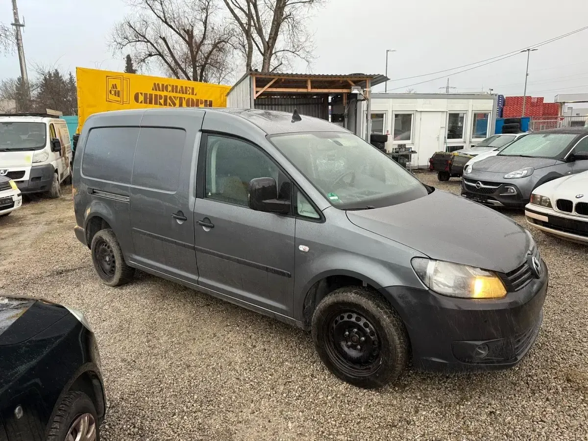 Usata VW Caddy Maxi 105 CV (77 kW) 2012 Grigio Monovolume