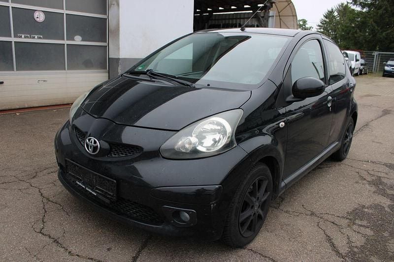Schwarz Gebraucht 2006 Toyota Aygo Kleinwagen | 1.490 € (Fairer Preis) - Bild 1/4