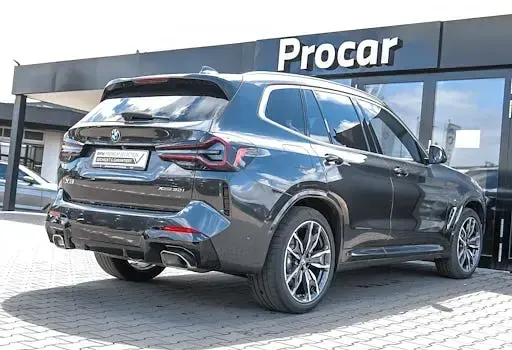 Gebraucht BMW X3 Performance 360 PS (264 kW) 2023 Sophistograu brillanteffekt SUV